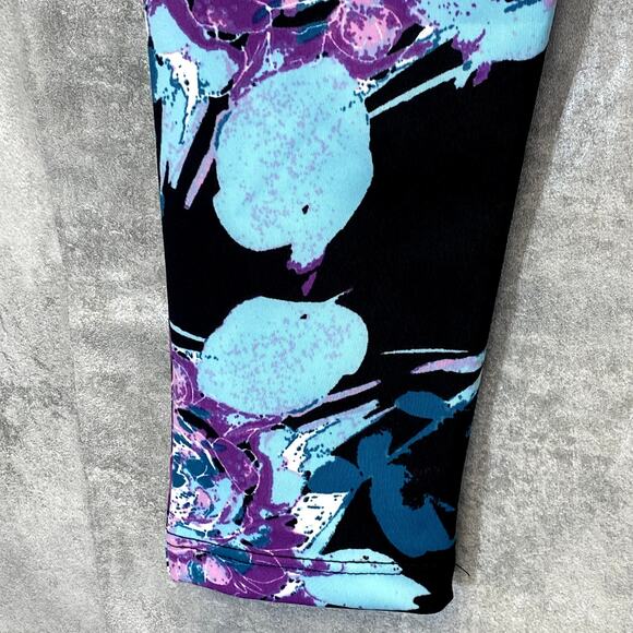 KAY UNGER Women's Blossom Bundle Black Printed High-Rise Pull-On Capri Leggings - Picture 7 of 11